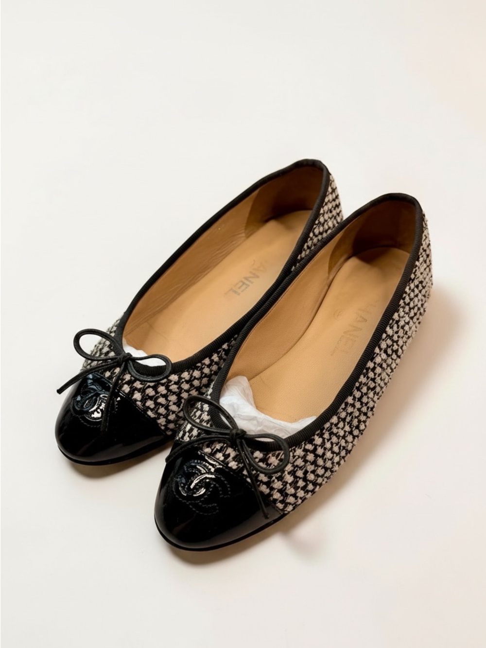 Chanel Tweed Ballet Flats Black/Cream Shoes EU 36.5
